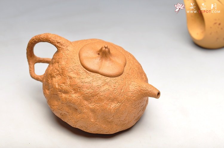 紫砂壶图片：夏立 壬辰年新作 瓜纽龚春 - 宜兴紫砂壶网