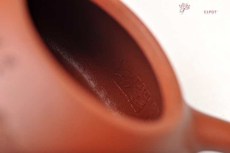 紫砂壶图片：峥峥其骨 味正耐品 挺拔俊雅 乃曲峰实力之作  全手子冶石瓢 - 宜兴紫砂壶网