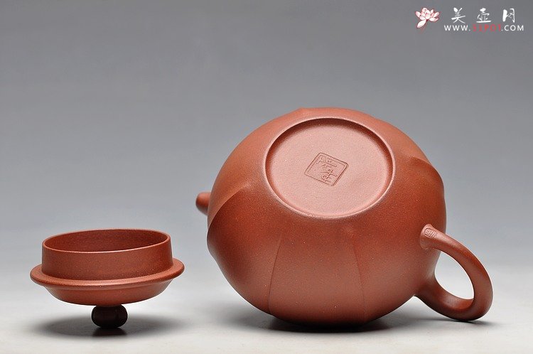 紫砂壶图片：优质底料 吴杰新作 值得期待 全手筋纹莲子 - 宜兴紫砂壶网