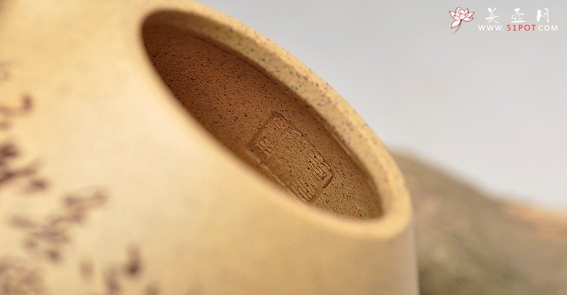 紫砂壶图片：台西芝麻段 糯米的质感 全手小子冶石瓢 实用精品  - 宜兴紫砂壶网