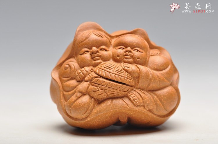 紫砂壶图片：和合二仙 精致做工 把玩茶宠 - 宜兴紫砂壶网