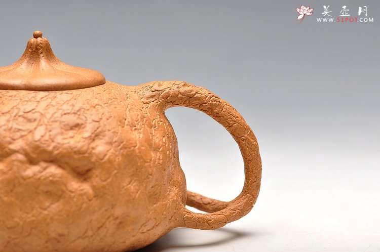 紫砂壶图片：夏立 壬辰年新作 瓜纽龚春 - 宜兴紫砂壶网