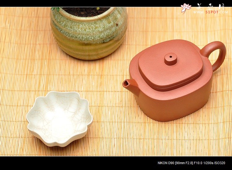 紫砂壶图片：亦圆亦方 平盖腰圆  质朴无华 老青水泥 - 宜兴紫砂壶网