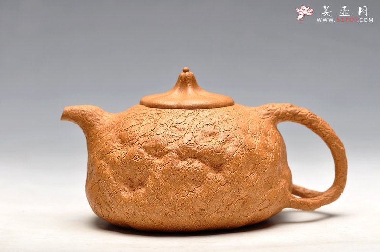 紫砂壶图片：夏立 壬辰年新作 瓜纽龚春 - 宜兴紫砂壶网