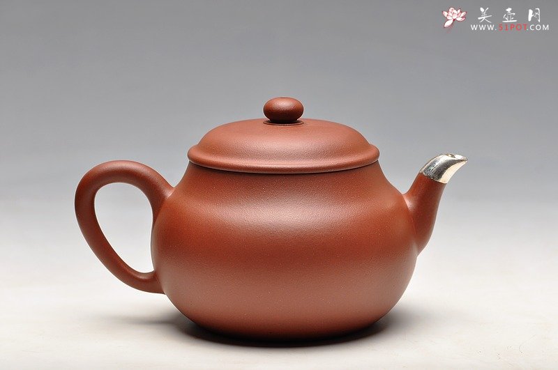 紫砂壶图片：包银全手鸣远梨式 风姿绰约 优质地槽青 - 宜兴紫砂壶网