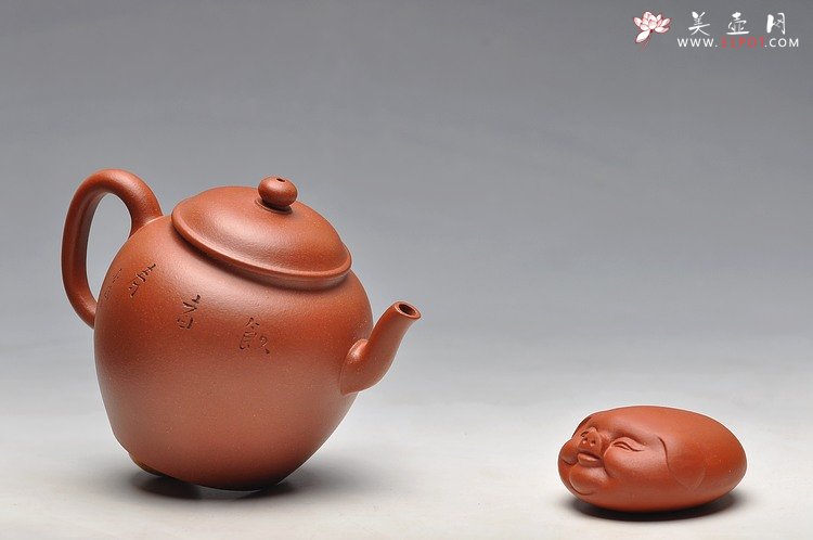 紫砂壶图片：袁新强摹古之作 全手禅心 古拙遗风 耐品实用 - 宜兴紫砂壶网