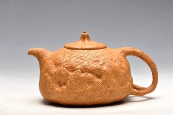 紫砂壶图片：夏立 壬辰年新作 瓜纽龚春 - 宜兴紫砂壶网