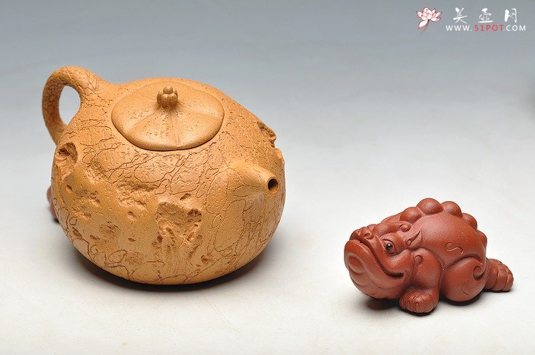 紫砂壶图片：老段泥 古朴灵气 融然  全手工灵芝龚春 瓜纽龚春 - 宜兴紫砂壶网