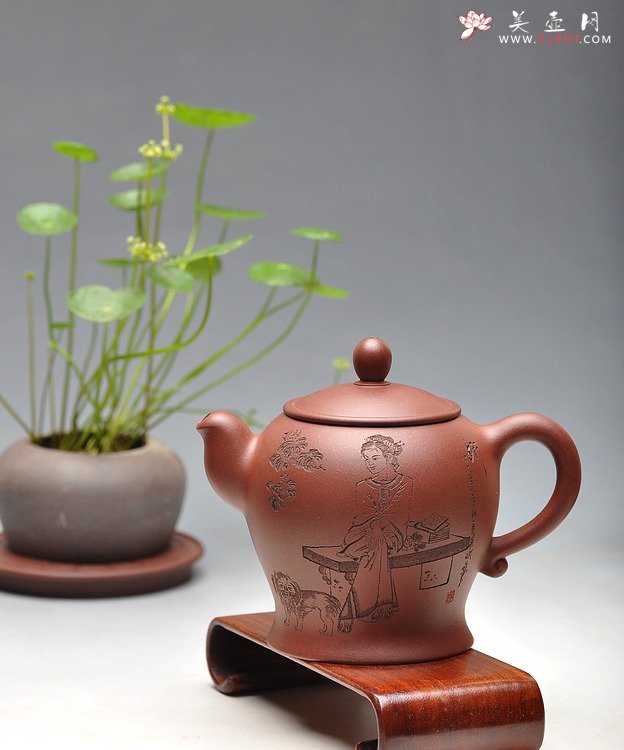 紫砂壶图片：亭亭玉立 娇俏灵动 谭华斌新作  忆江南 - 宜兴紫砂壶网