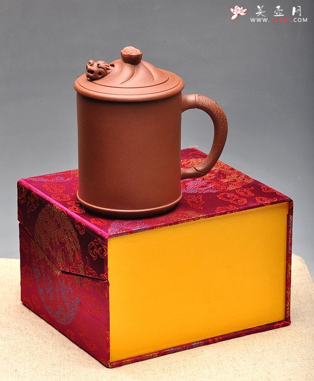 紫砂壶图片：龙杯 优质青水泥 自用送礼佳品 带高档锦盒 - 宜兴紫砂壶网