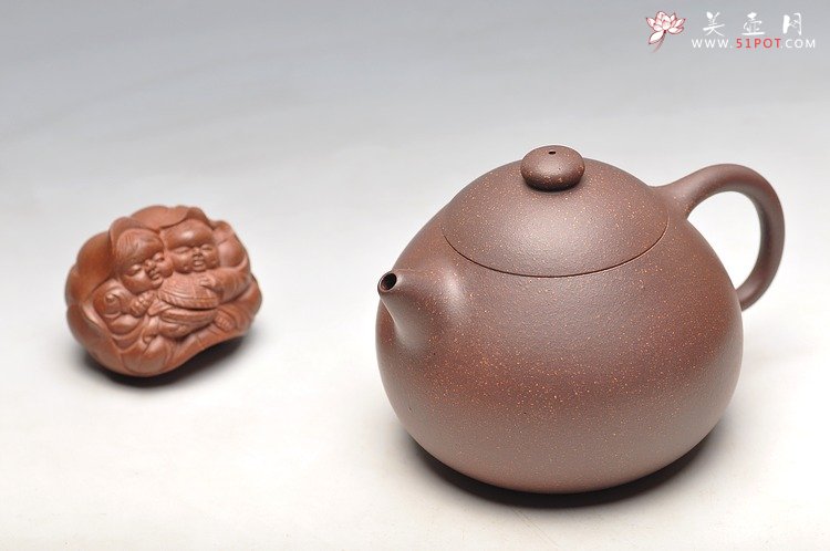 紫砂壶图片：古朴神韵 清雅圆融 全手老味文旦 紫泥调砂 - 宜兴紫砂壶网