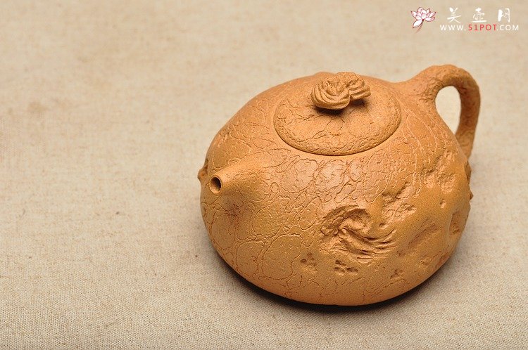 紫砂壶图片：老段泥 古朴灵气 融然  全手工灵芝龚春 瓜纽龚春 - 宜兴紫砂壶网