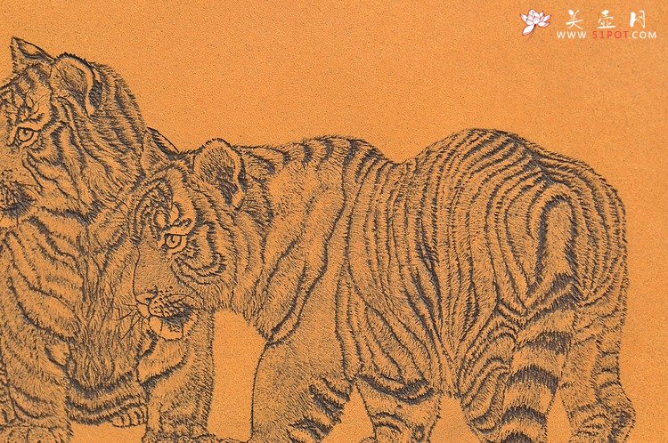 紫砂壶图片：虽是幼虎，然有兽王之气  有骨有肉 朱牧清两只老虎 40cm - 宜兴紫砂壶网