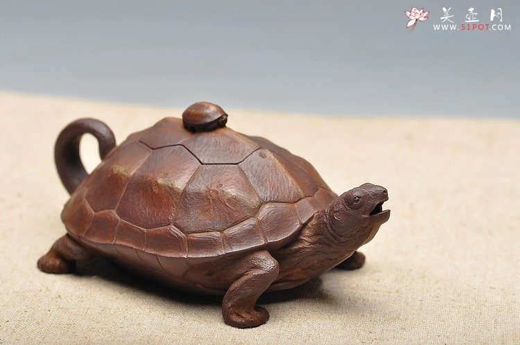 紫砂壶图片：全手工仿生雕塑 孙金立 寿龟  - 宜兴紫砂壶网