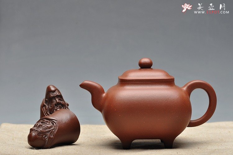 紫砂壶图片： 难度极大 单片身桶拍打 气势磅礴 精工典范 全手传炉 - 宜兴紫砂壶网