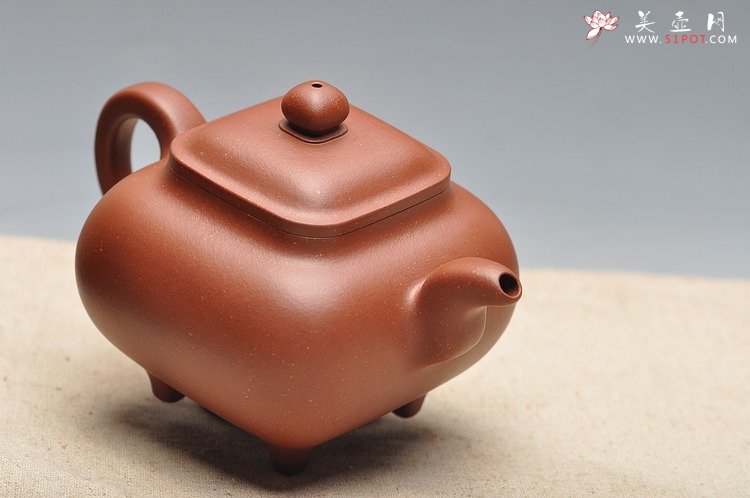 紫砂壶图片： 难度极大 单片身桶拍打 气势磅礴 精工典范 全手传炉 - 宜兴紫砂壶网