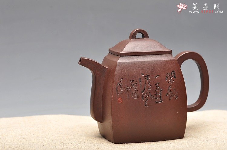 紫砂壶图片：鲍志强高徒历上清装饰 铮铮铁骨 俊雅精品 汉方 - 宜兴紫砂壶网