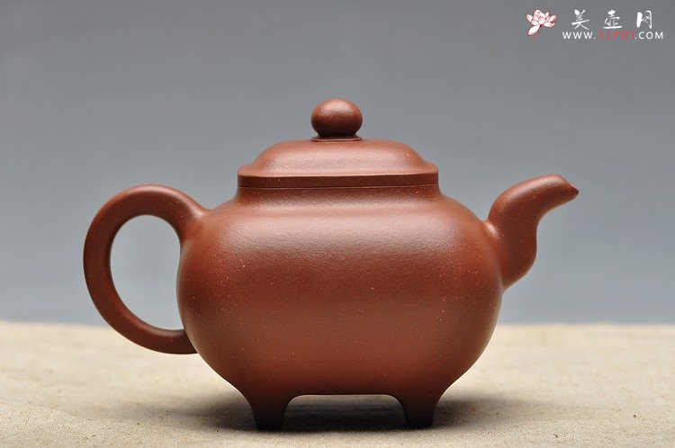 紫砂壶图片： 难度极大 单片身桶拍打 气势磅礴 精工典范 全手传炉 - 宜兴紫砂壶网