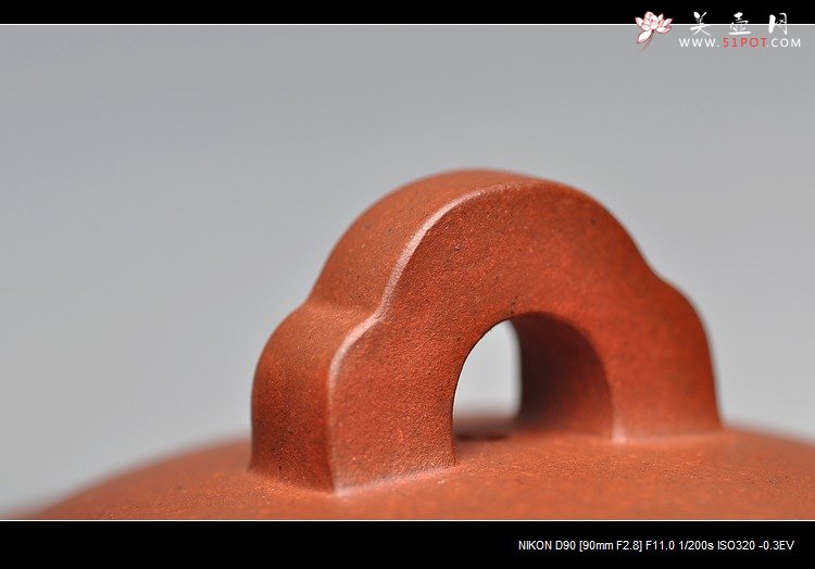 紫砂壶图片： 鲍志强高徒 历上清装饰 方鈡 优质底槽青 - 宜兴紫砂壶网