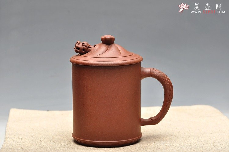 紫砂壶图片：龙杯 优质青水泥 自用送礼佳品 带高档锦盒 - 宜兴紫砂壶网