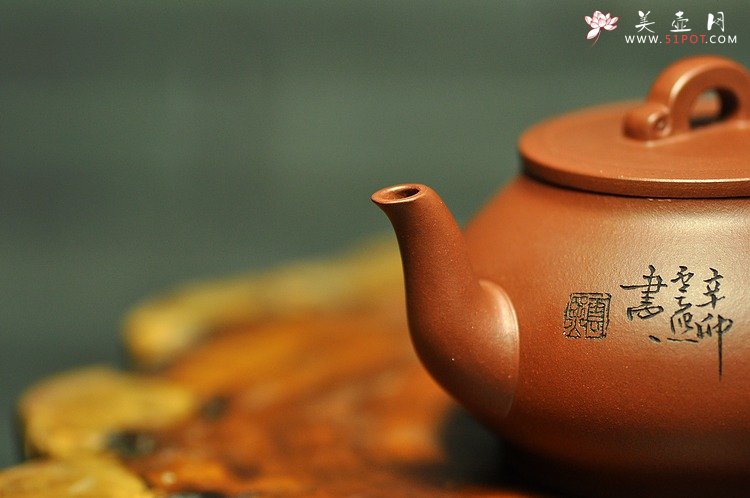 紫砂壶图片：线条流畅 别样风韵 玉桥 - 宜兴紫砂壶网