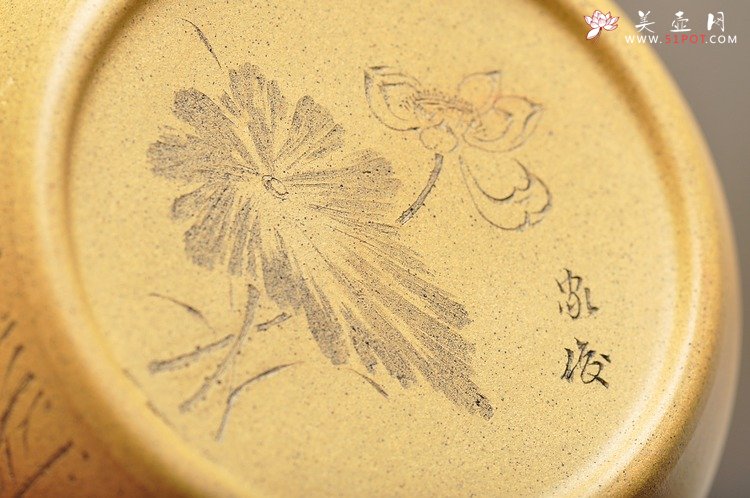 紫砂壶图片：国助工和石装饰 荷深水风阔,雨过清香发 全手古柿 - 宜兴紫砂壶网