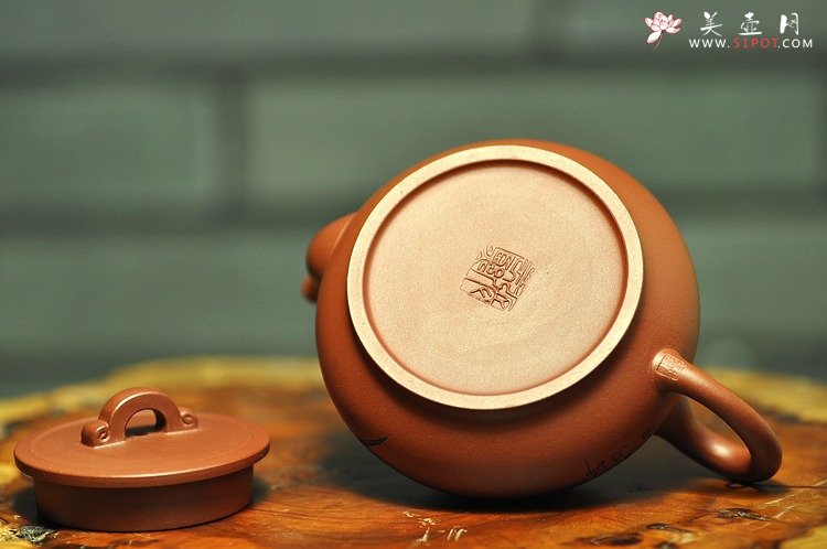 紫砂壶图片：线条流畅 别样风韵 玉桥 - 宜兴紫砂壶网