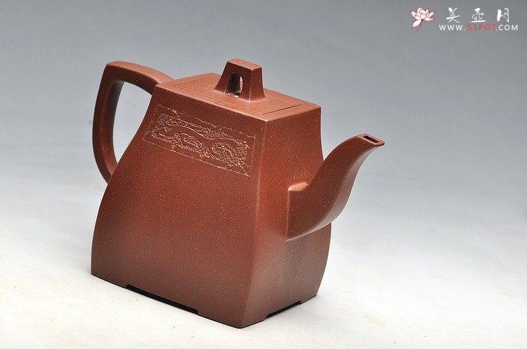 紫砂壶图片：神骏飘逸 气度非凡 全手工方中云壶 珍藏佳品 - 宜兴紫砂壶网