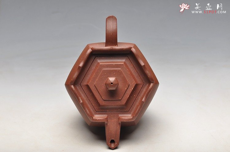 紫砂壶图片：许浒壬辰年力作 全手工僧帽 追慕顾风 细品 - 宜兴紫砂壶网