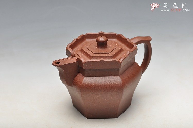 紫砂壶图片：许浒壬辰年力作 全手工僧帽 追慕顾风 细品 - 宜兴紫砂壶网