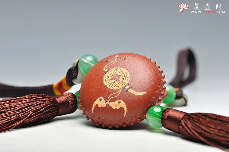 紫砂壶图片：美壶定制 原创泥绘精品紫砂车挂 把玩件 精致好玩 - 宜兴紫砂壶网