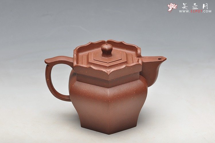 紫砂壶图片：许浒壬辰年力作 全手工僧帽 追慕顾风 细品 - 宜兴紫砂壶网