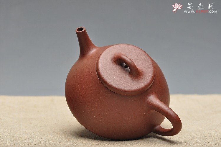 紫砂壶图片：石瓢主义 舒展文气 优质底槽青 全手子冶石瓢 - 宜兴紫砂壶网