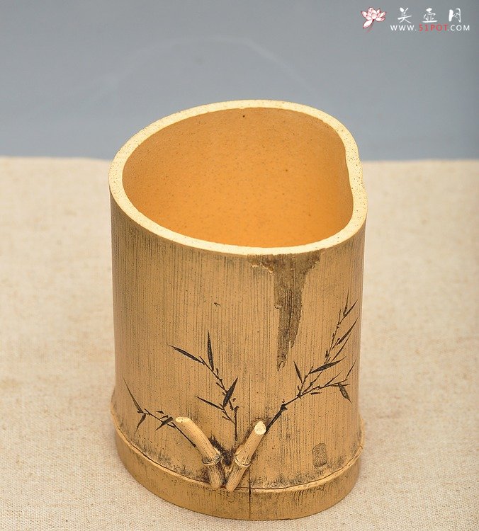 紫砂壶图片：淸韵 全手竹节笔筒  张听刚装饰 耐品雅趣 3式 - 宜兴紫砂壶网