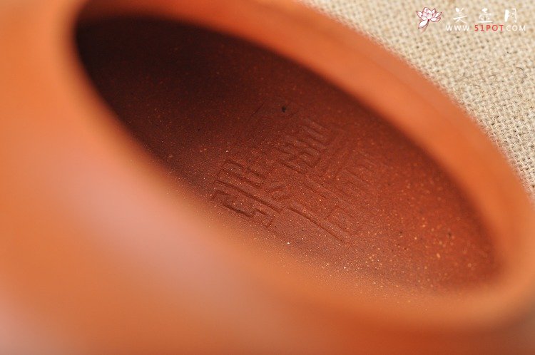 紫砂壶图片：国工师陈宏林装饰 端庄典雅  全手华颖 - 宜兴紫砂壶网