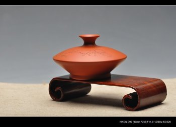 紫砂壶图片：花插瓶 朱泥 文雅赏玩 国助和石装饰 - 宜兴紫砂壶网