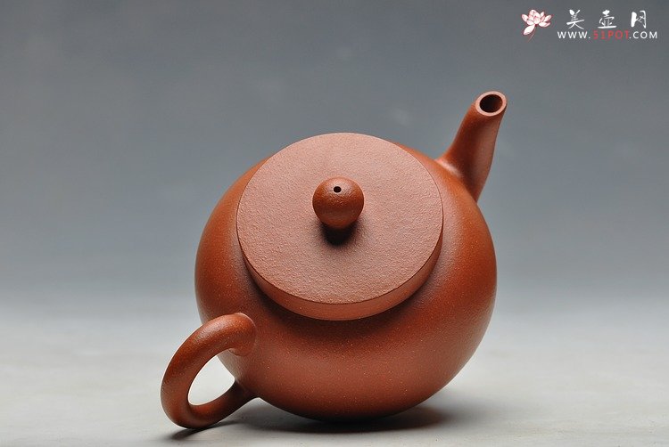 紫砂壶图片：珠圆玉润 饱满可人全手降坡之平盖莲子 - 宜兴紫砂壶网