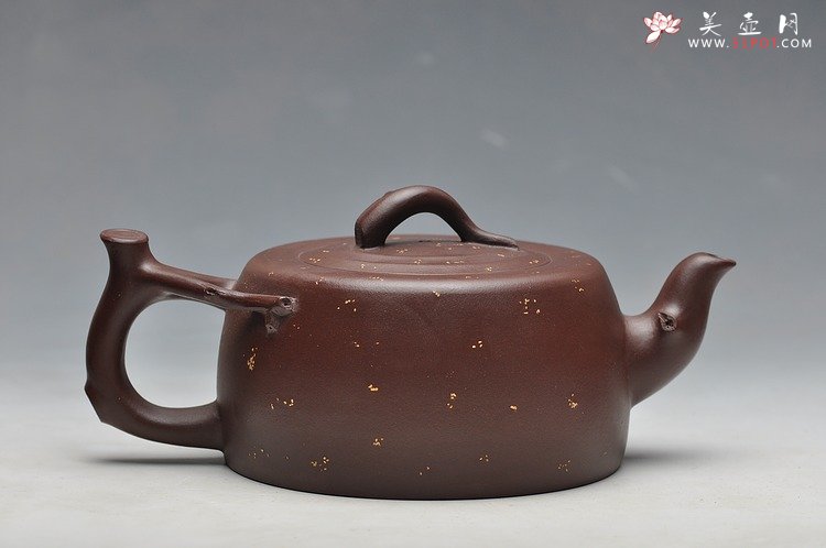 紫砂壶图片：原创作品 舒展淡雅  全手花好月圆 - 宜兴紫砂壶网