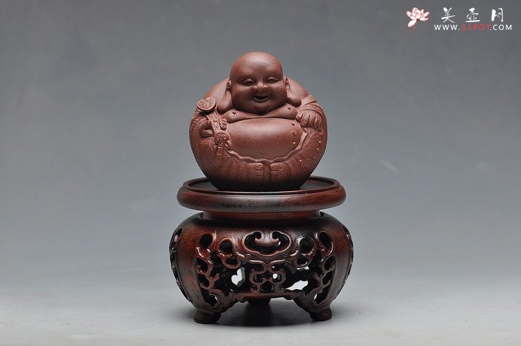 紫砂壶图片：精工如意佛和他的快乐小猪 - 宜兴紫砂壶网