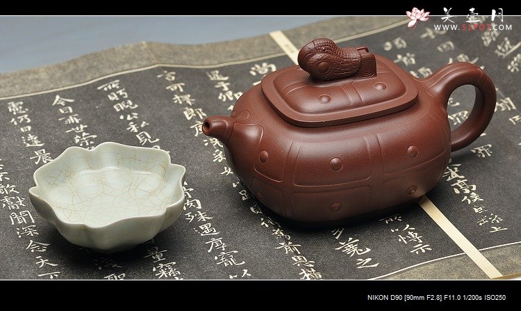 紫砂壶图片：经典代表作 盔甲 - 宜兴紫砂壶网