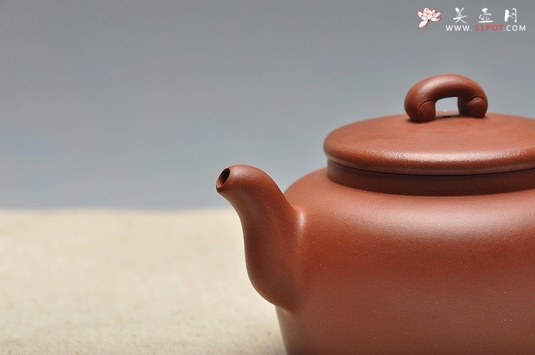 紫砂壶图片：精致典雅   全手如意平盖 - 宜兴紫砂壶网