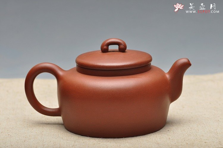 紫砂壶图片：精致典雅   全手如意平盖 - 宜兴紫砂壶网