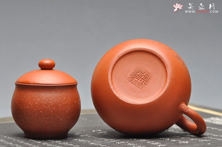 紫砂壶图片：娇艳小红泥 秀雅清丽 人物生动 文旦 - 宜兴紫砂壶网
