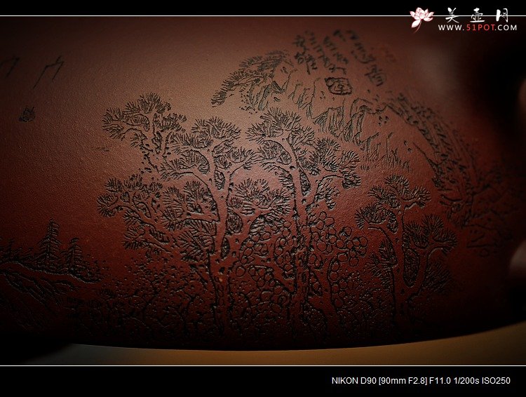 紫砂壶图片：实力体现 全手难度 大半月 通景山水 精品 - 宜兴紫砂壶网