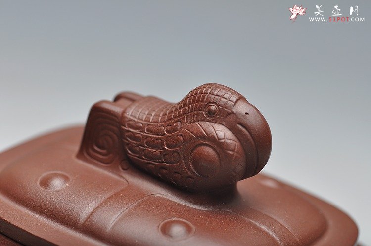 紫砂壶图片：经典代表作 盔甲 - 宜兴紫砂壶网