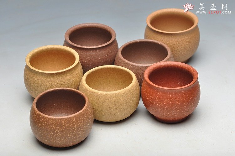 紫砂壶图片：优质朱泥调砂 芝麻段 最全 精品品茗杯 - 宜兴紫砂壶网