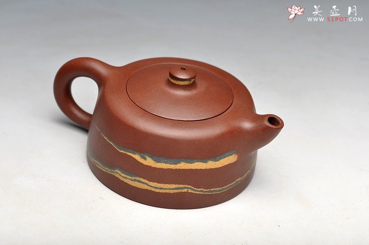 紫砂壶图片：敦厚可人 实用精品 小天际 优质老拼紫 双色绞泥 - 宜兴紫砂壶网