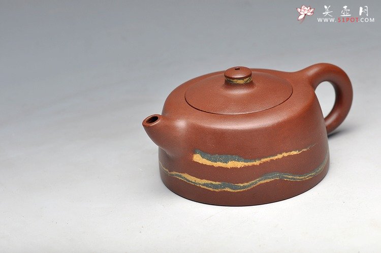 紫砂壶图片：敦厚可人 实用精品 小天际 优质老拼紫 双色绞泥 - 宜兴紫砂壶网