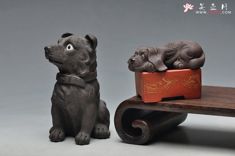 紫砂壶图片：栩栩如生 拉毛狗 一对~ 好玩 - 宜兴紫砂壶网