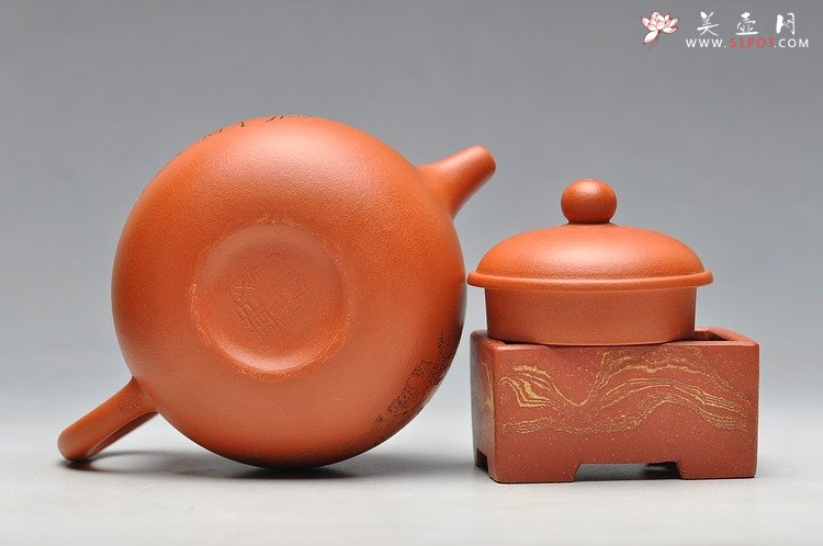 紫砂壶图片：经典实用器 细刻面壁图 匏尊 - 宜兴紫砂壶网